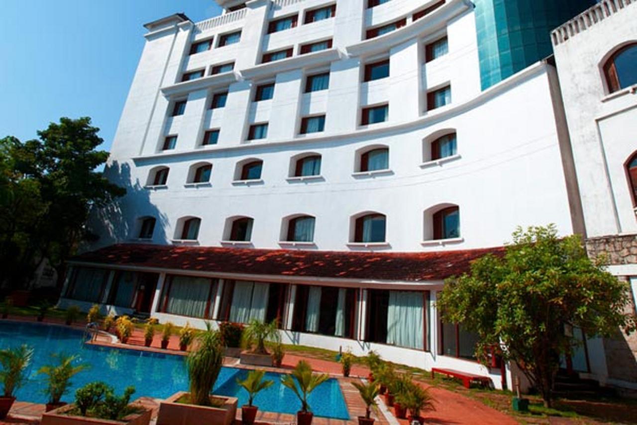 The Mascot Hotel - A Heritage Living Experience Thiruvananthapuram Exterior foto